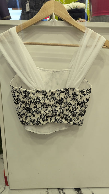 Black and White Wavy Printed Crop Top